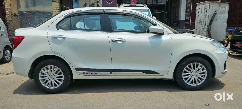 Maruti Suzuki Dzire 1.2 Zxi, 2017, Petrol