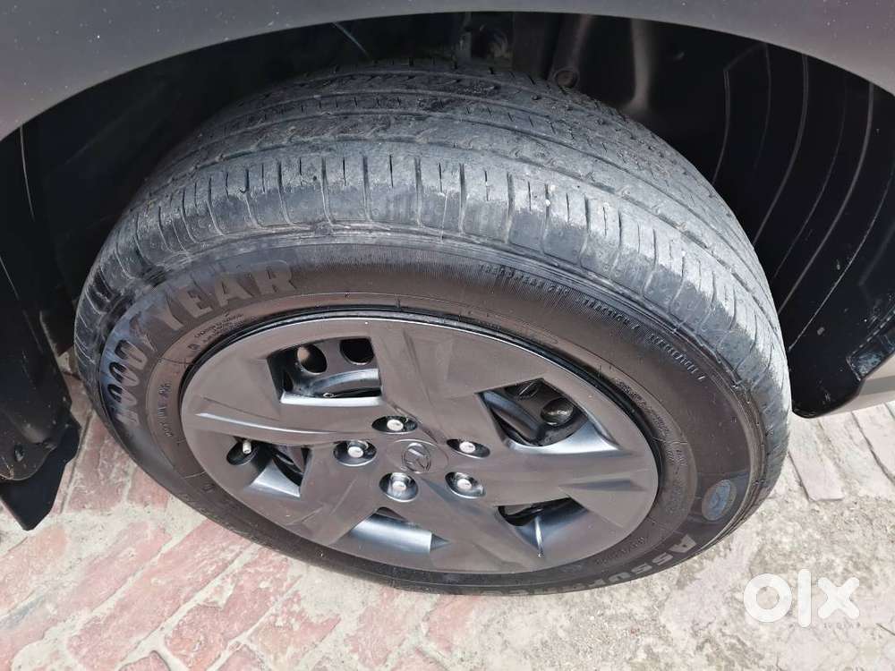 Model 28 March 2023 New Brand Hyundai Venue Car