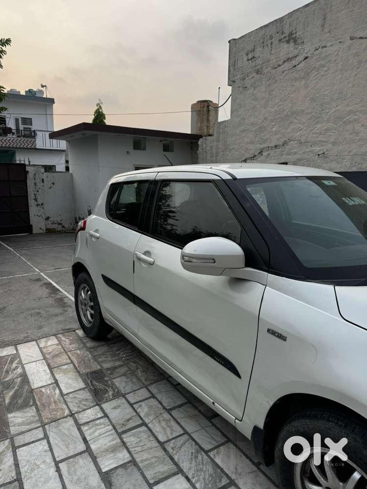 Swift Maruti Suzuki 2012 Diesel Manual Year