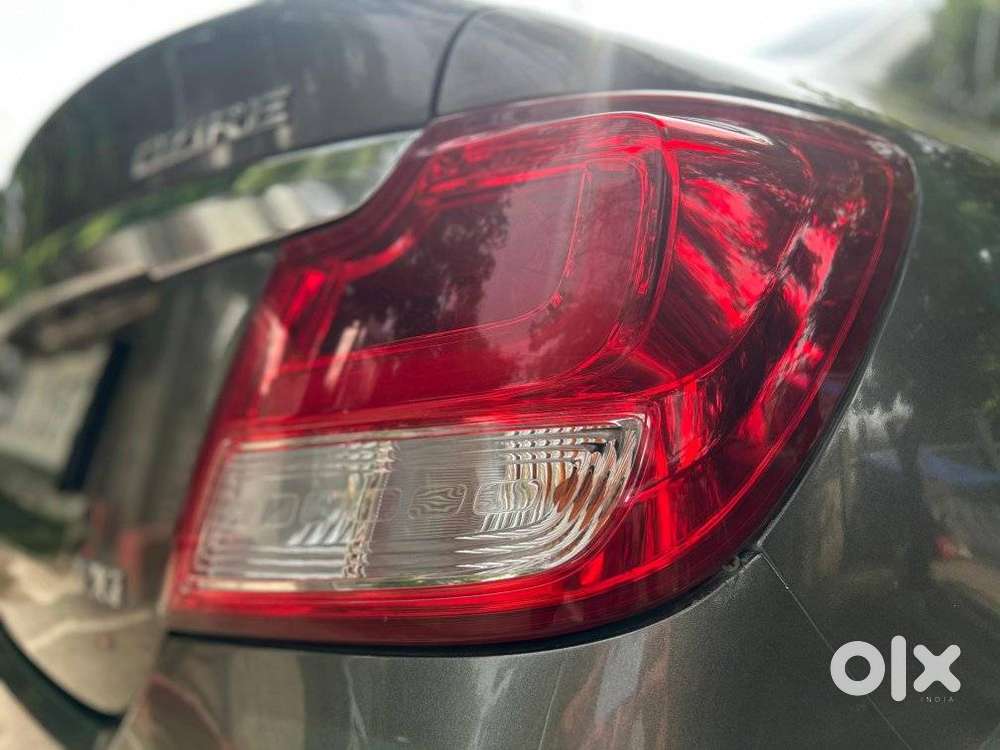 Maruti Suzuki Swift Dzire Vxi Optional, 2017, Petrol