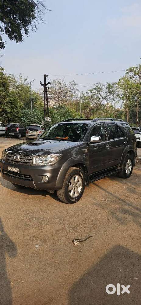Toyota Fortuner 3.0 4x4 Manual, 2011, Diesel