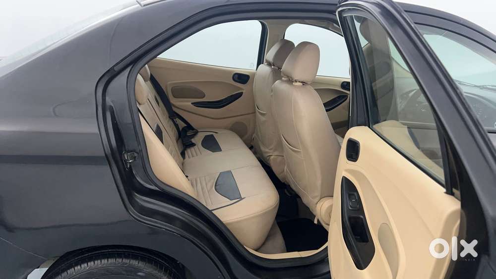 Ford Figo Aspire Titanium, 2016, Petrol