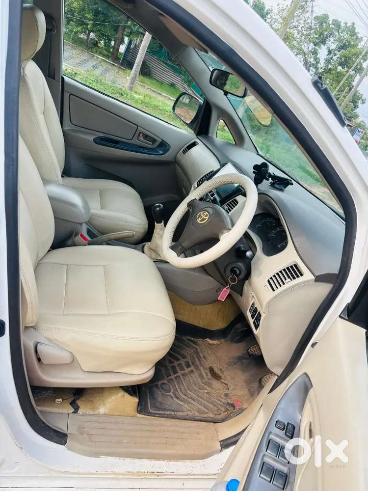 Toyota Innova 2009 Diesel 285000 Km Driven