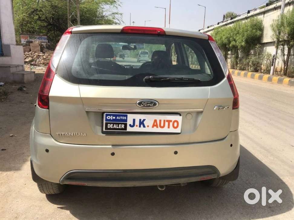 Ford Figo, 2010, Petrol