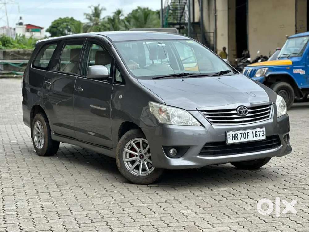 Toyota Innova 2012 Diesel Well Maintained