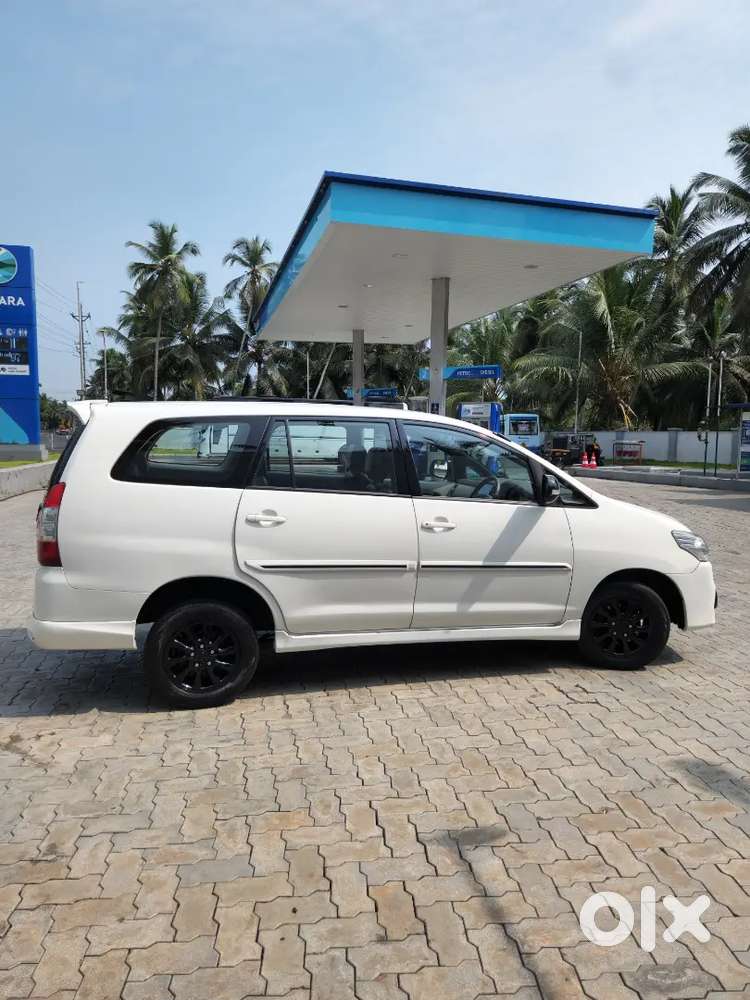 Toyota Innova 2013