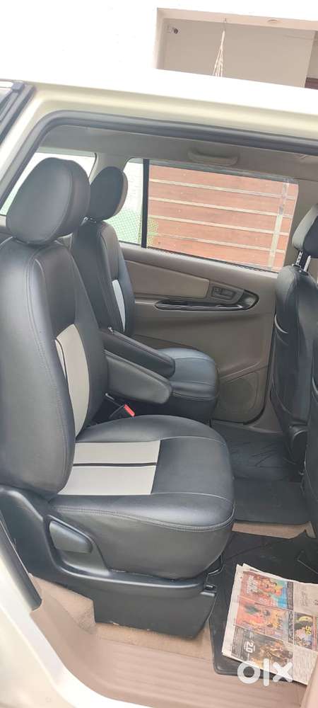 Toyota Innova 2.5 V 7 Str, 2015, Diesel