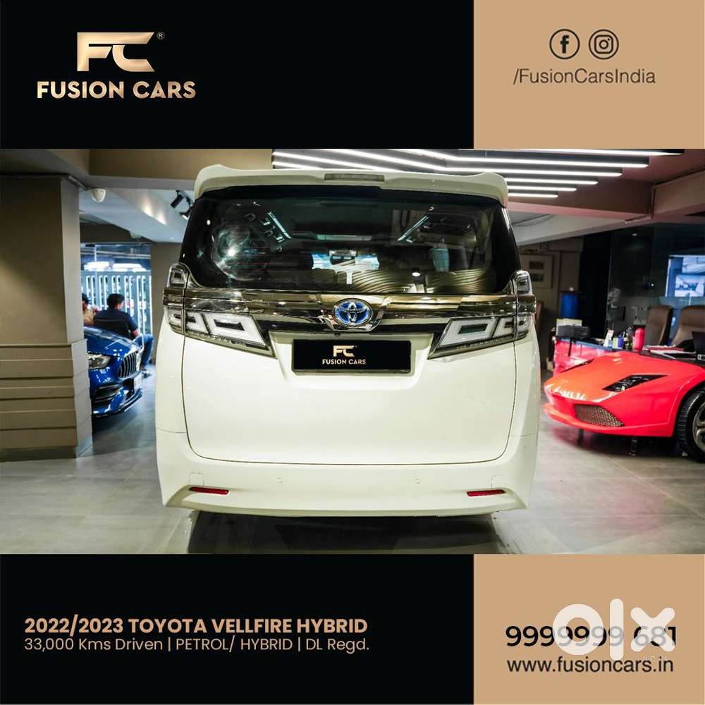 Toyota Vellfire 2.5 Executive Lounge, 2023, Petrol