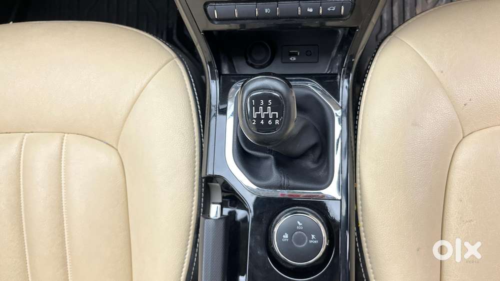 Tata Nexon 1.2 Revotron Xz Plus (s), 2023, Petrol