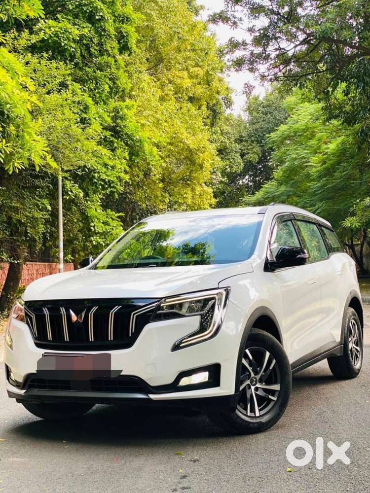 Mahindra Xuv700 2.0 Ax 5 Petrol Mt 7 Str, 2022, Petrol