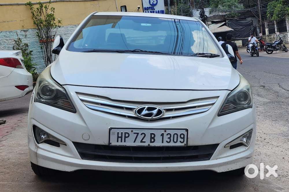 Hyundai Verna Fluidic 1.6 Vtvt Sx, 2015, Petrol