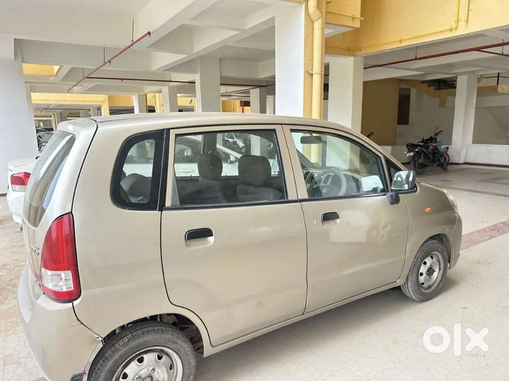 Maruti Suzuki Estilo Lxi 2011