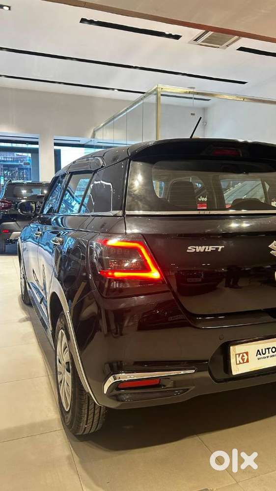 Maruti Suzuki Swift Vxi + Manual, 2026, Petrol