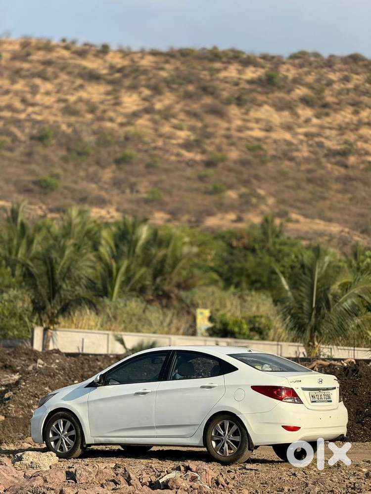 Hyundai Verna Diesel (white)