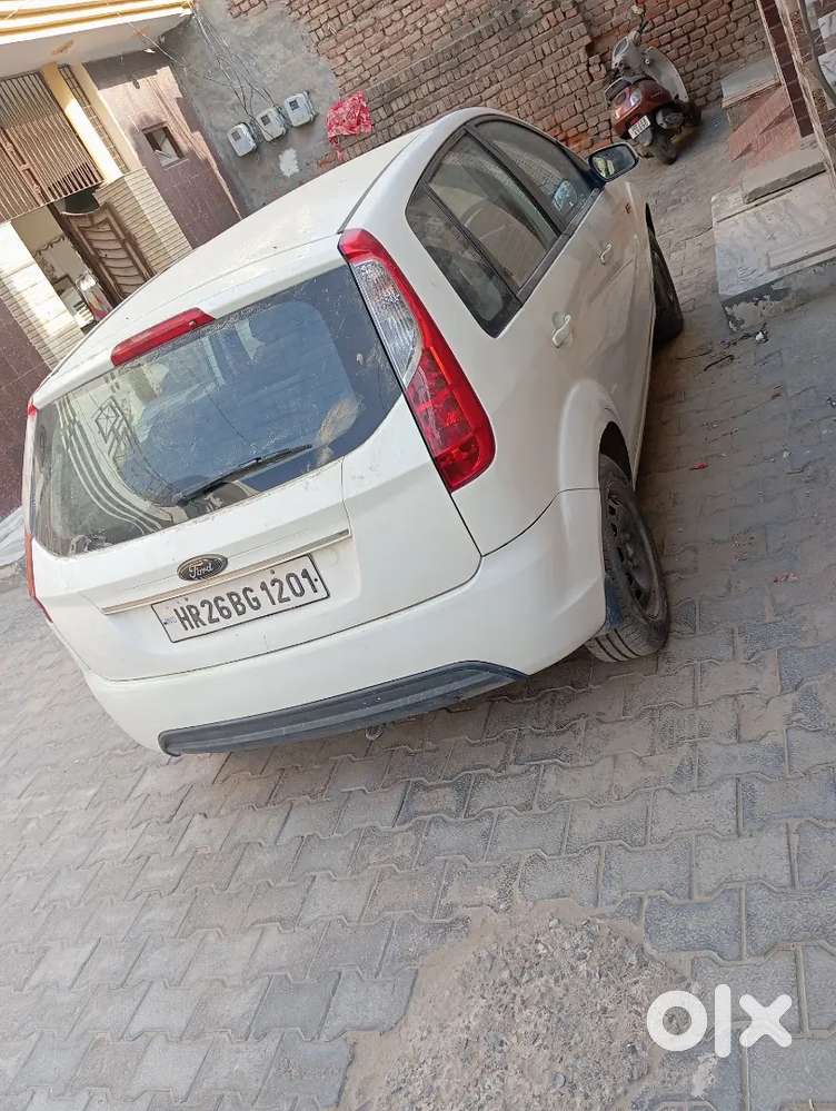 Ford Figo 2010 Manual Petrol + Cng