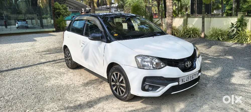 Toyota Etios Liva V 2019