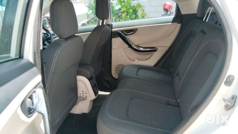 Tata Nexon 1.2 Revotron Xz Plus, 2022, Petrol