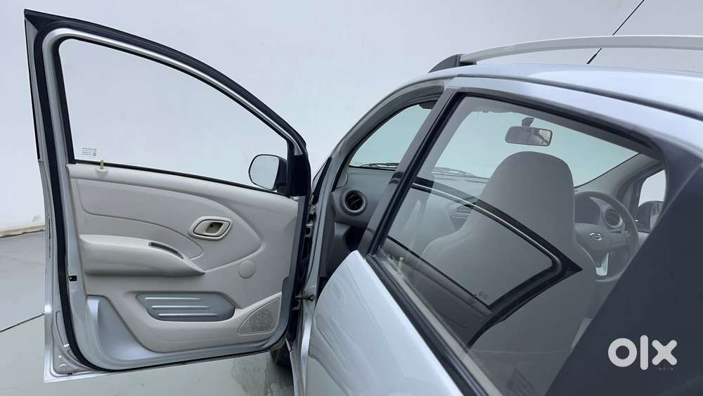 Datsun Redigo T Option, 2016, Petrol