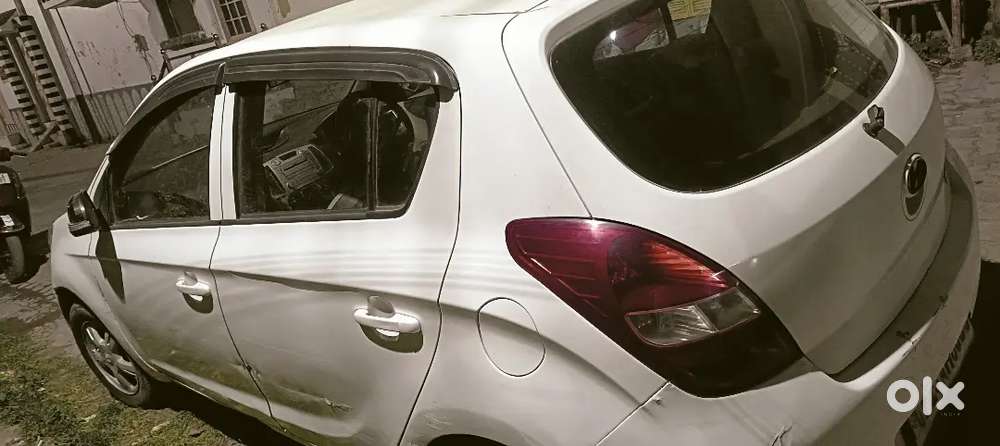 Hyundai I20 2011 Cng & Hybrids 85000 Km Driven