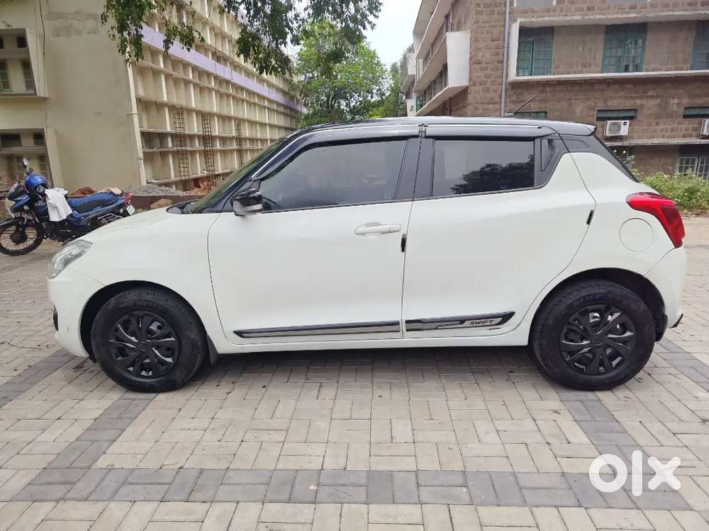 Maruti Suzuki Swift Vxi 2020