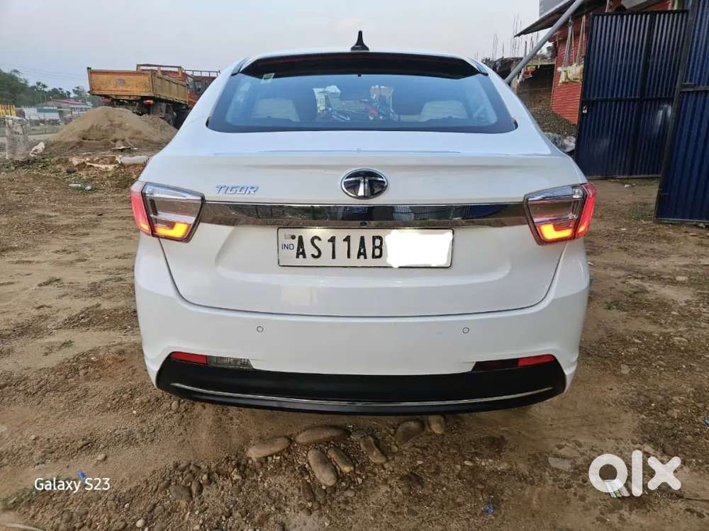 Tata Tigor 1.2 Revotron Petrol Manual 2024