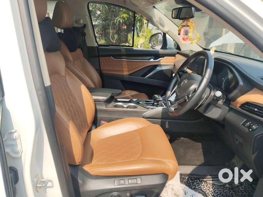 Mg Gloster Savy 2023 New Model 4 X 4 7 Seater