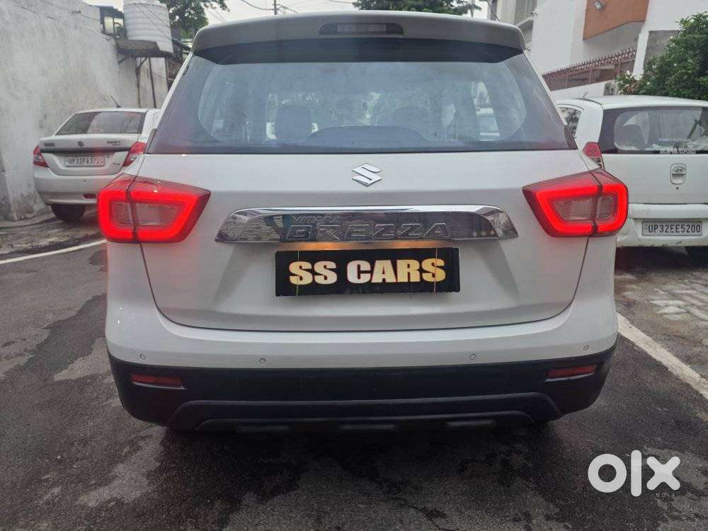 Maruti Suzuki Brezza Vxi At, 2020, Petrol