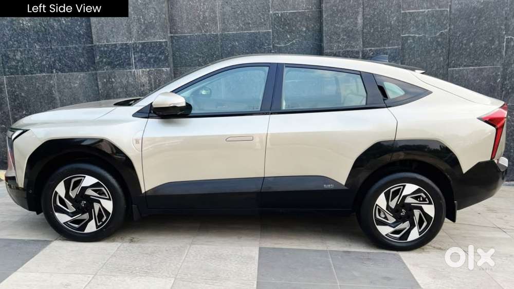 Mahindra Xev 9e Pack Three (top Model), 2025, Electric