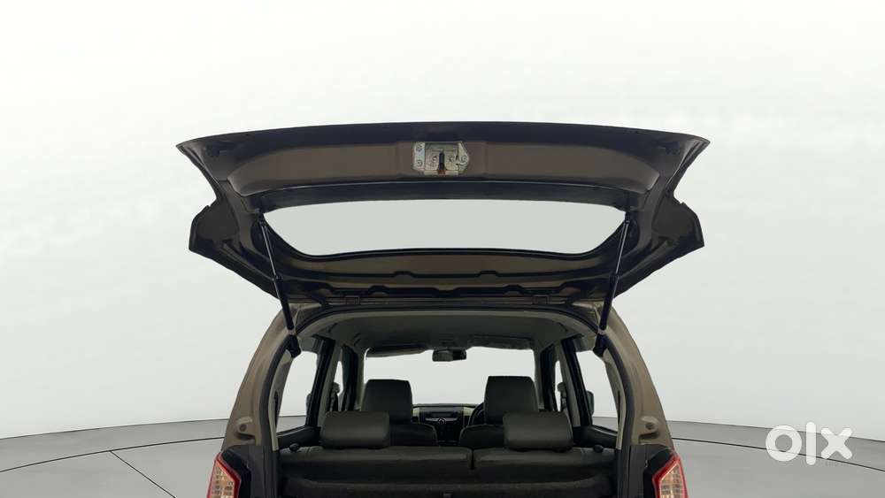 Maruti Suzuki Wagon R Amt Vxi Option, 2017, Petrol