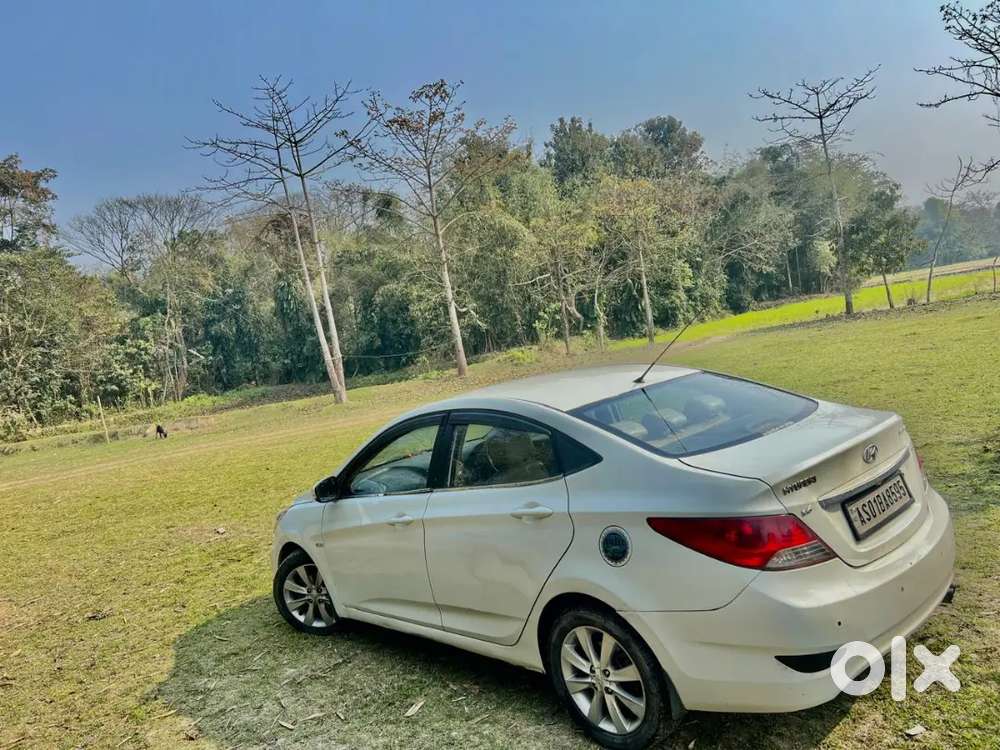 Hyundai Verna 2012 Diesel 99800 Km Driven