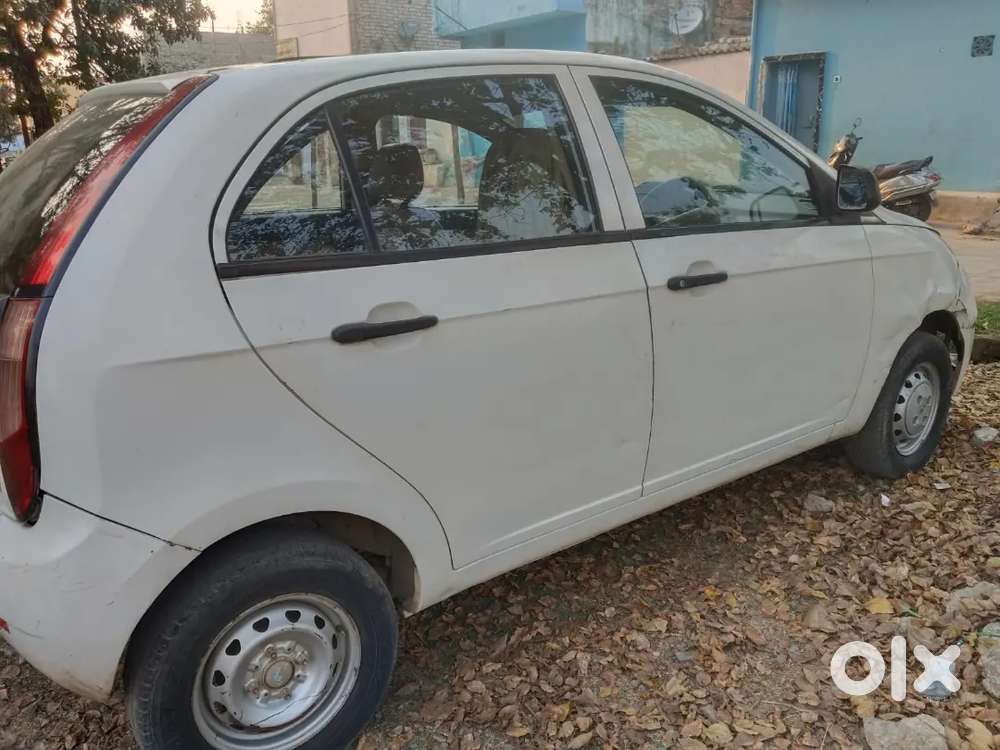 New कंडीशन में है गाड़ी