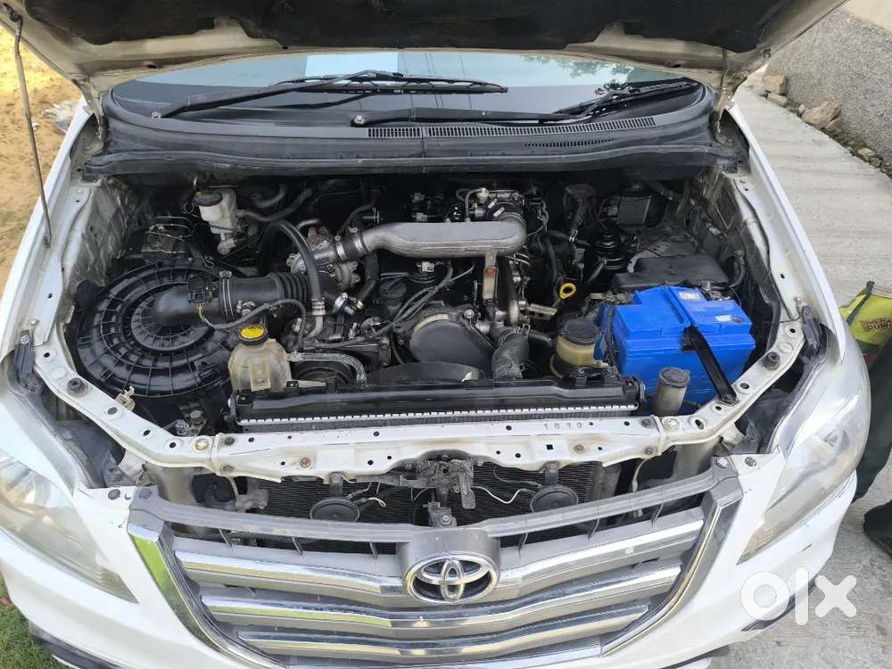 Toyota Innova 2012 Diesel Well Maintained