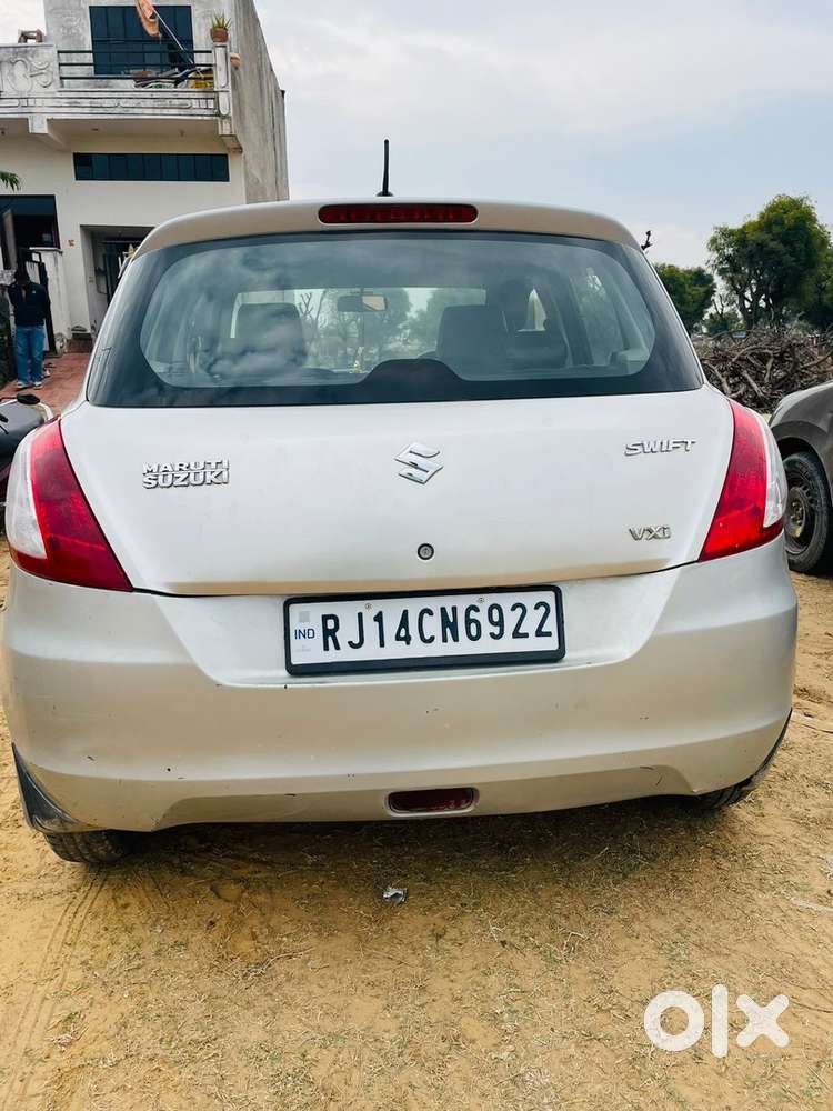 Maruti Suzuki Swift Petrol 2012