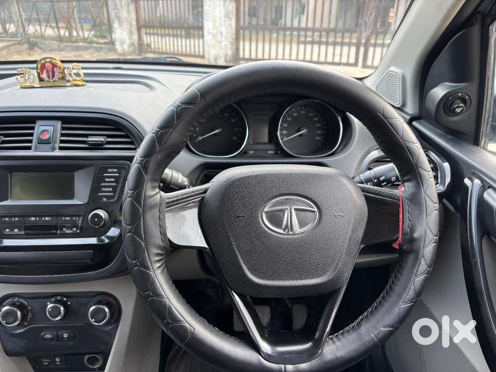 Tata Tiago 1.2 Revotron Xza, 2018, Petrol