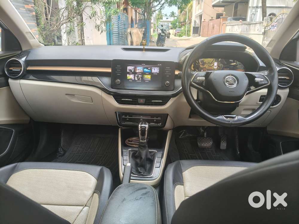 Skoda Slavia 1.0 Tsi Style, 2022, Petrol