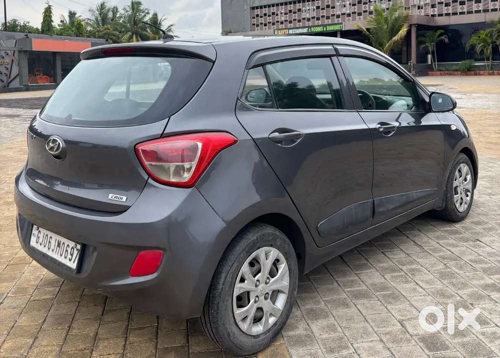 Hyundai Grand I10 2015 Diesel Well Maintained