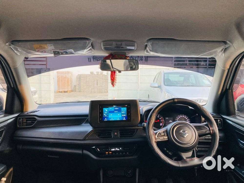 Maruti Suzuki New-gen Swift Vxi, 2025, Petrol