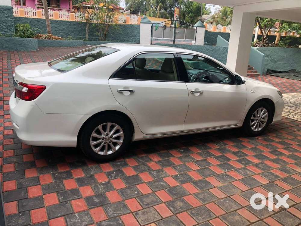2014 Toyota Camry White