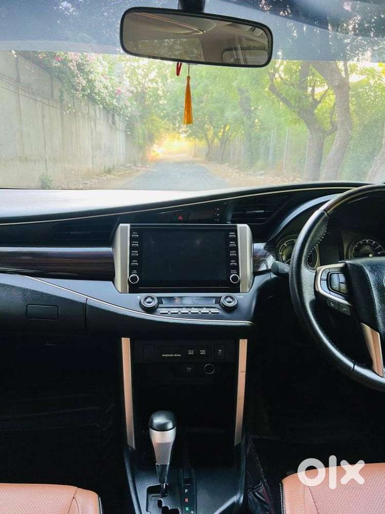 Toyota Innova Crysta [2020-ongoing] 2.4 Zx 7 Str, 2022, Diesel