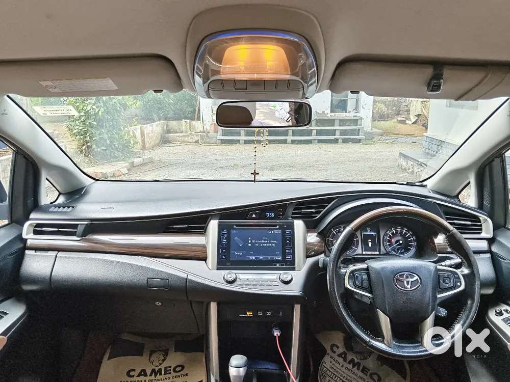 Toyota Innova Crysta 2.8 Diesel 2016