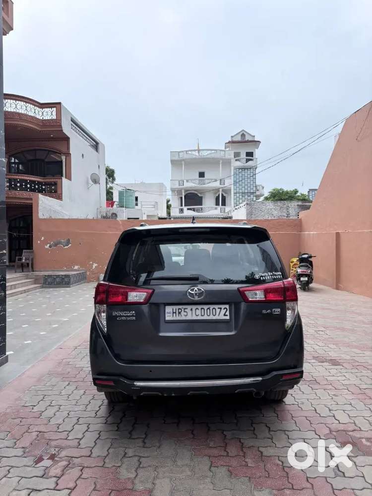 Toyota Innova Crysta 2021 Diesel 129000 Km Driven