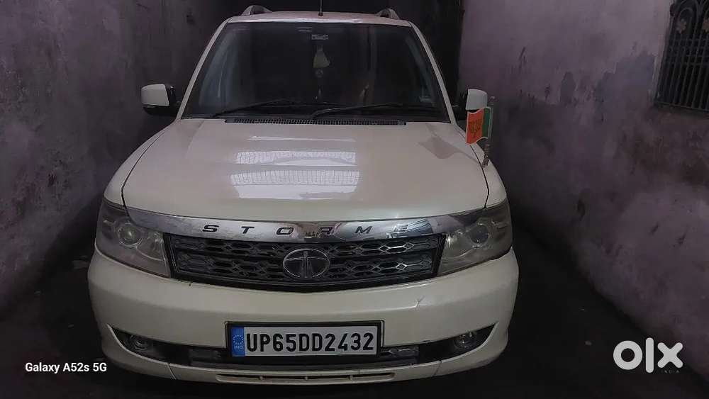 Tata Safari Storme 2018 Variant