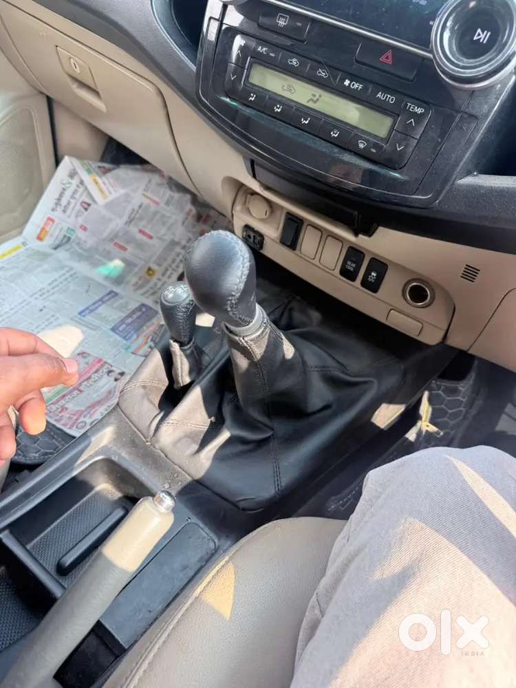 Toyota Fortuner Legender 2013 Petrol 300000 Km Driven