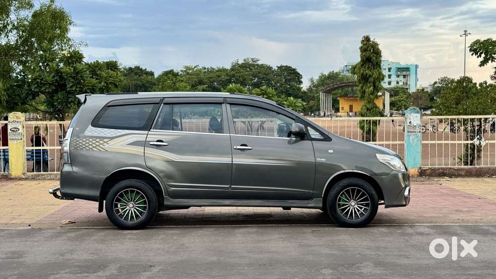 Toyota Innova 2.5 Gx 7 Seater Bs Iv, 2014, Diesel