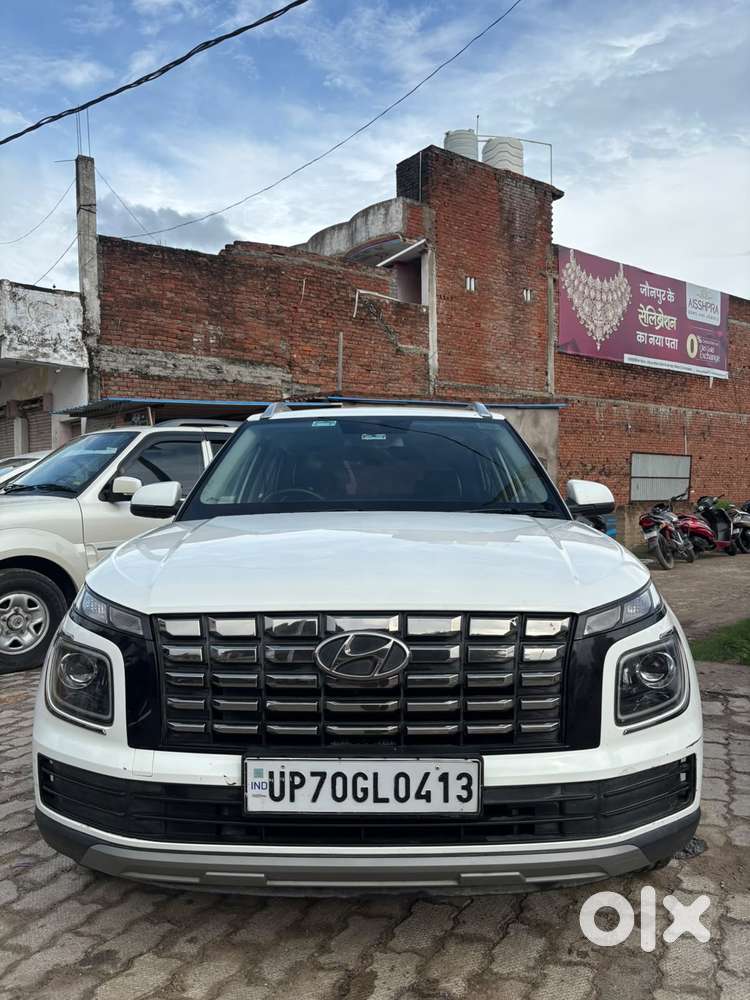 Hyundai Venue, 2023, Petrol