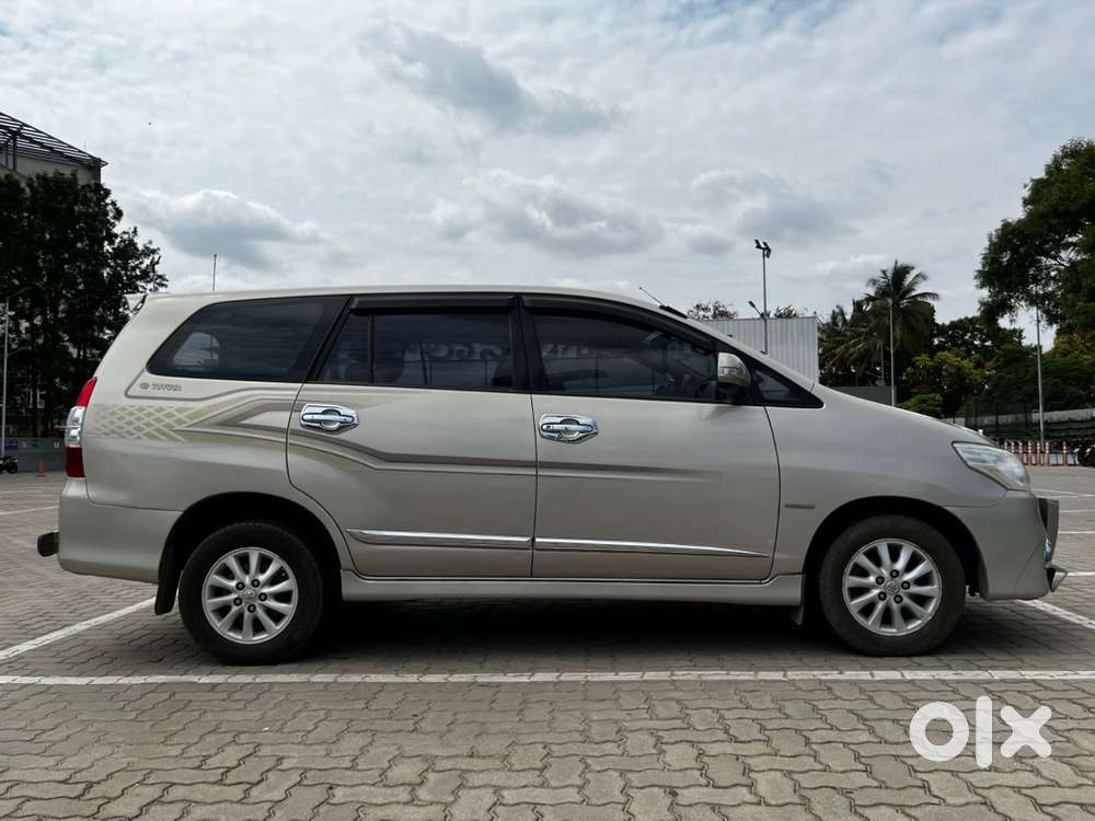 Toyota Innova Diesel 2014