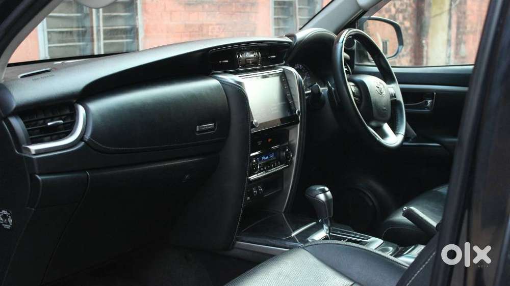 Toyota Fortuner 4x2 At 2.8 Diesel, 2023, Diesel
