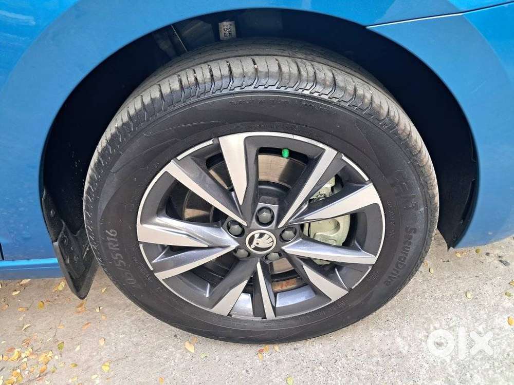 Skoda Slavia 1.5 Tsi Style At, 2023, Petrol