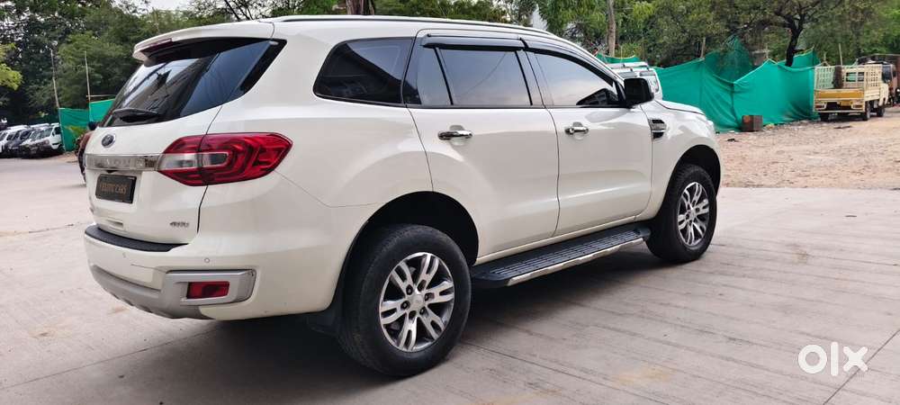 Ford Endeavour 3.2 Titanium At 4x4, 2016, Diesel
