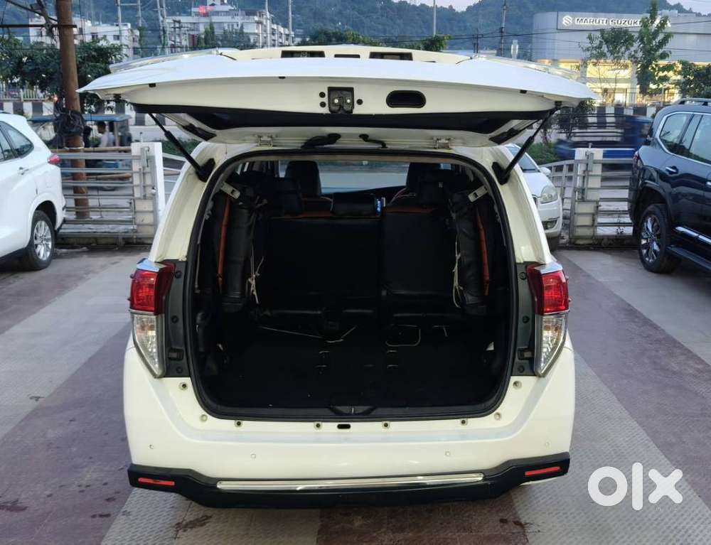 Toyota Innova Crysta 2.4 G Mt 8s, 2020, Diesel